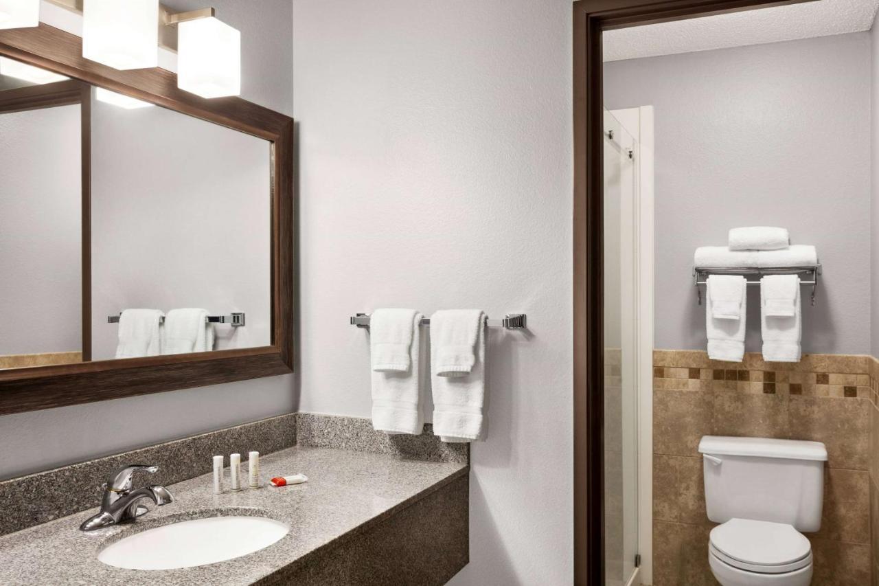 Americinn By Wyndham Sauk Centre Zewnętrze zdjęcie
