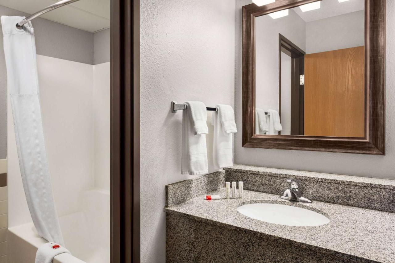 Americinn By Wyndham Sauk Centre Zewnętrze zdjęcie