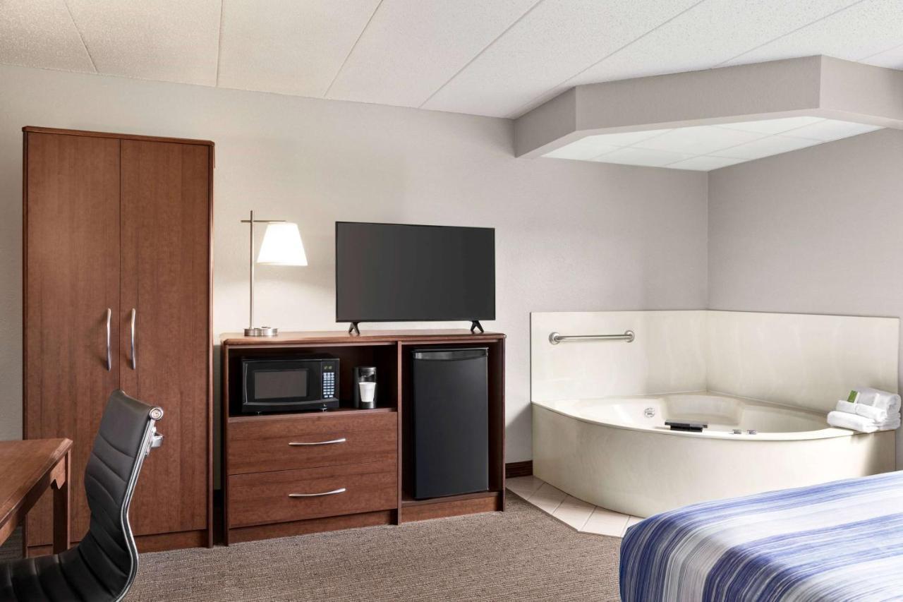 Americinn By Wyndham Sauk Centre Zewnętrze zdjęcie